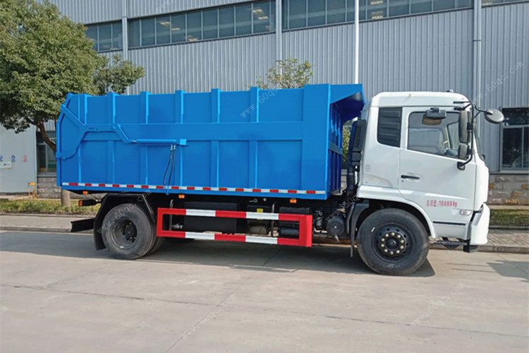 國(guó)五東風(fēng)新款壓縮對(duì)接式垃圾車