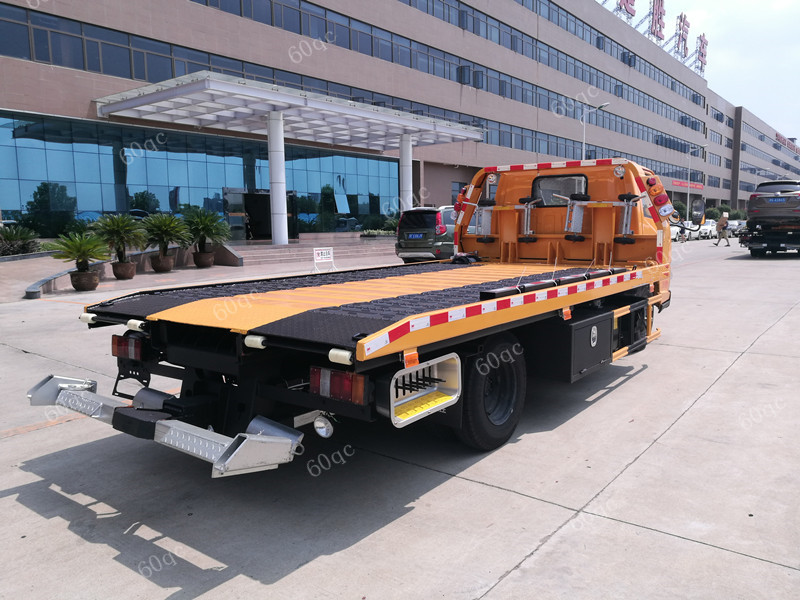 江鈴順達(dá)藍(lán)牌一拖二清障車(chē) 江鈴順達(dá)藍(lán)牌一拖二清障車(chē)