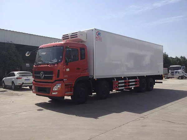 東風前四后八9.4米冷藏車 東風前四后八9.4米冷藏車