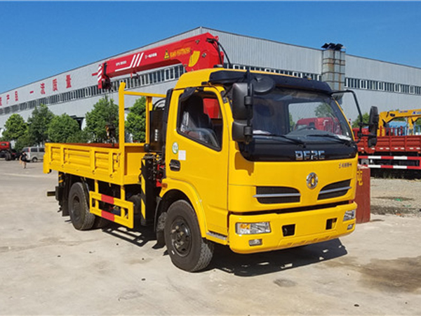 小型藍牌福瑞卡3.2噸隨車吊