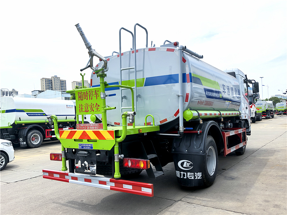 東風(fēng)華神F5灑水車