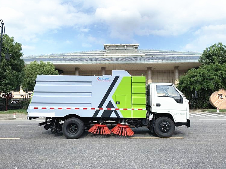 江鈴順達(dá)6方掃路車