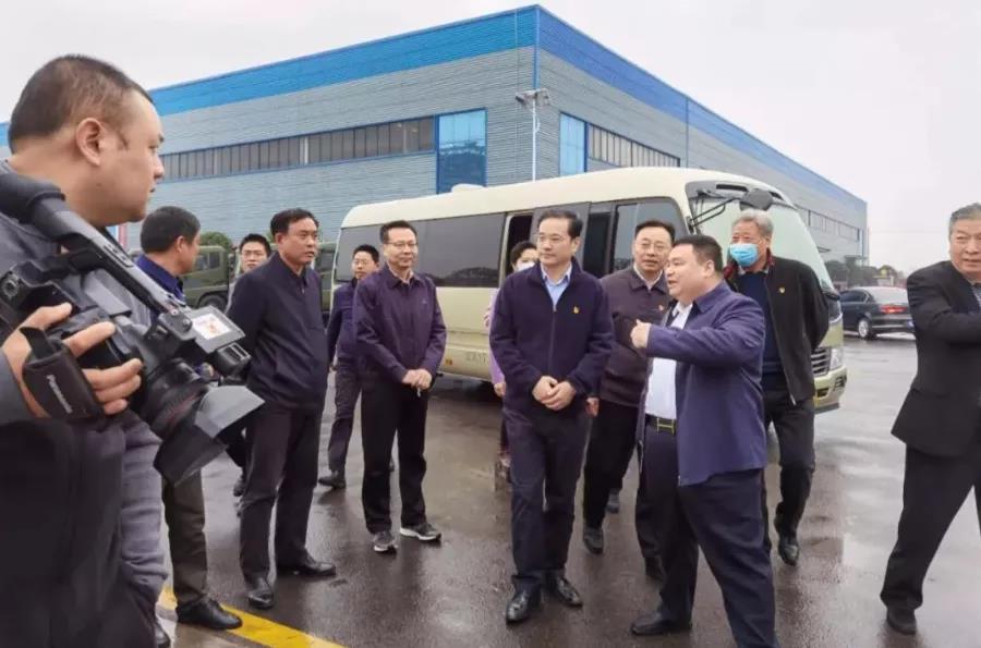 市區(qū)領導赴程力汽車集團視察指導專汽暨應急裝備核心產業(yè)