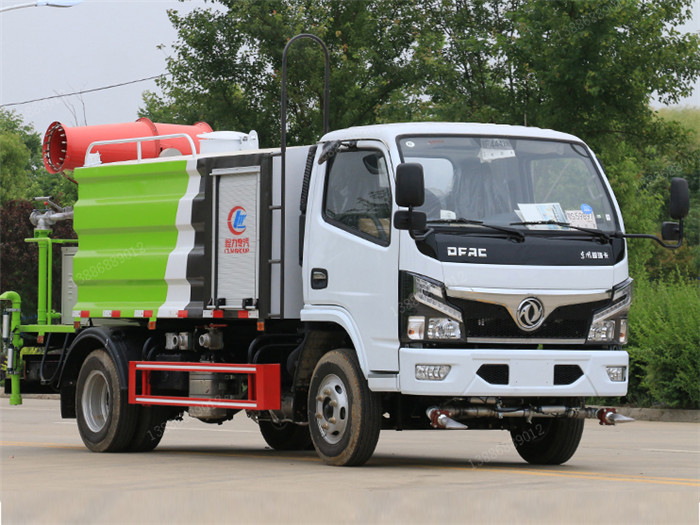 東風福瑞卡藍牌抑塵車