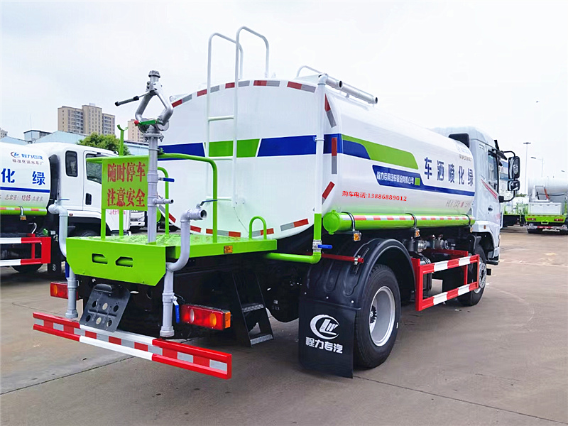 國(guó)六東風(fēng)華神12噸灑水車